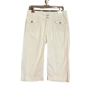 Gap off white capris. Size 4